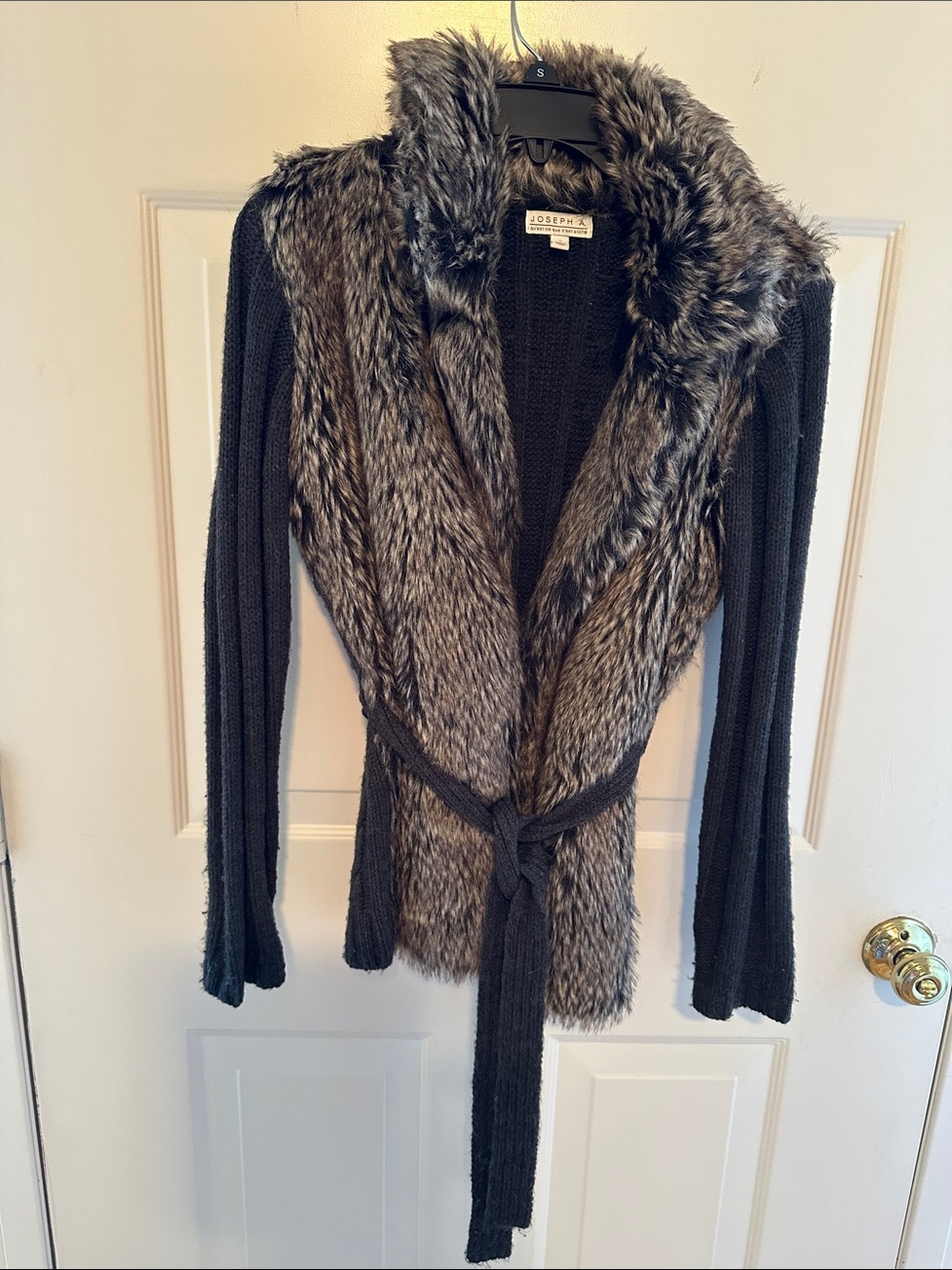 Joseph A Charcoal Gray Knit Cardigan with Faux-Fur Trim and Tie Belt size small